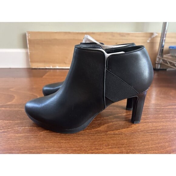 Clarks Women's Ambyr Rise Ankle Boot Leather Side Zip Black Booties 10.5 M - Picture 3 of 9